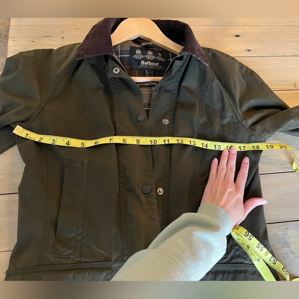 Barbour Beadnell Olive Jacket w/ Hood - Picture 5 of 11